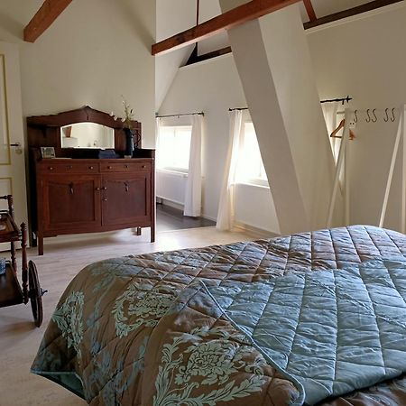 Bed and Breakfast Bij De Friesche Poort Буртанье Номер фото