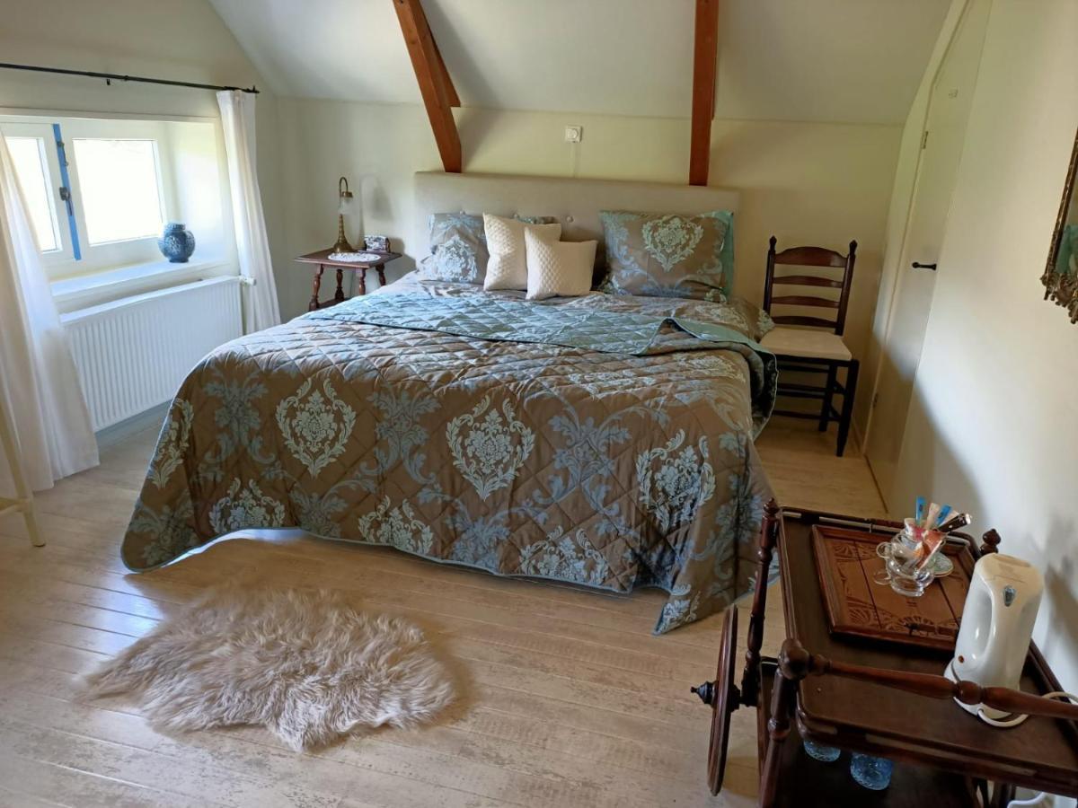 Bed and Breakfast Bij De Friesche Poort Буртанье Номер фото