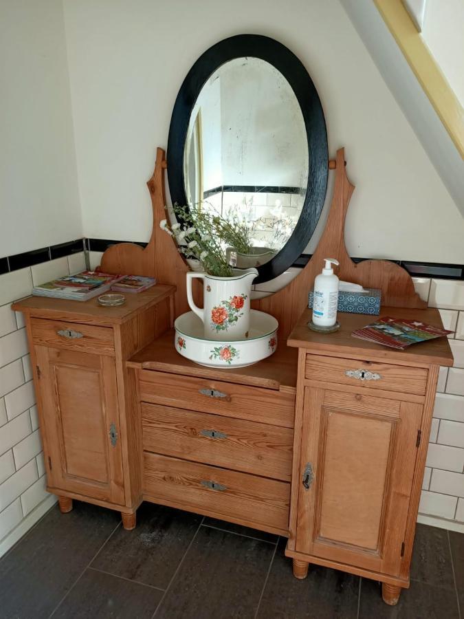 Bed and Breakfast Bij De Friesche Poort Буртанье Экстерьер фото
