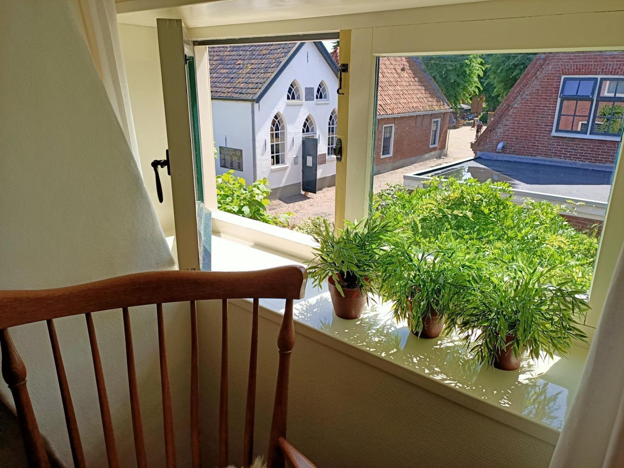 Bed and Breakfast Bij De Friesche Poort Буртанье Номер фото
