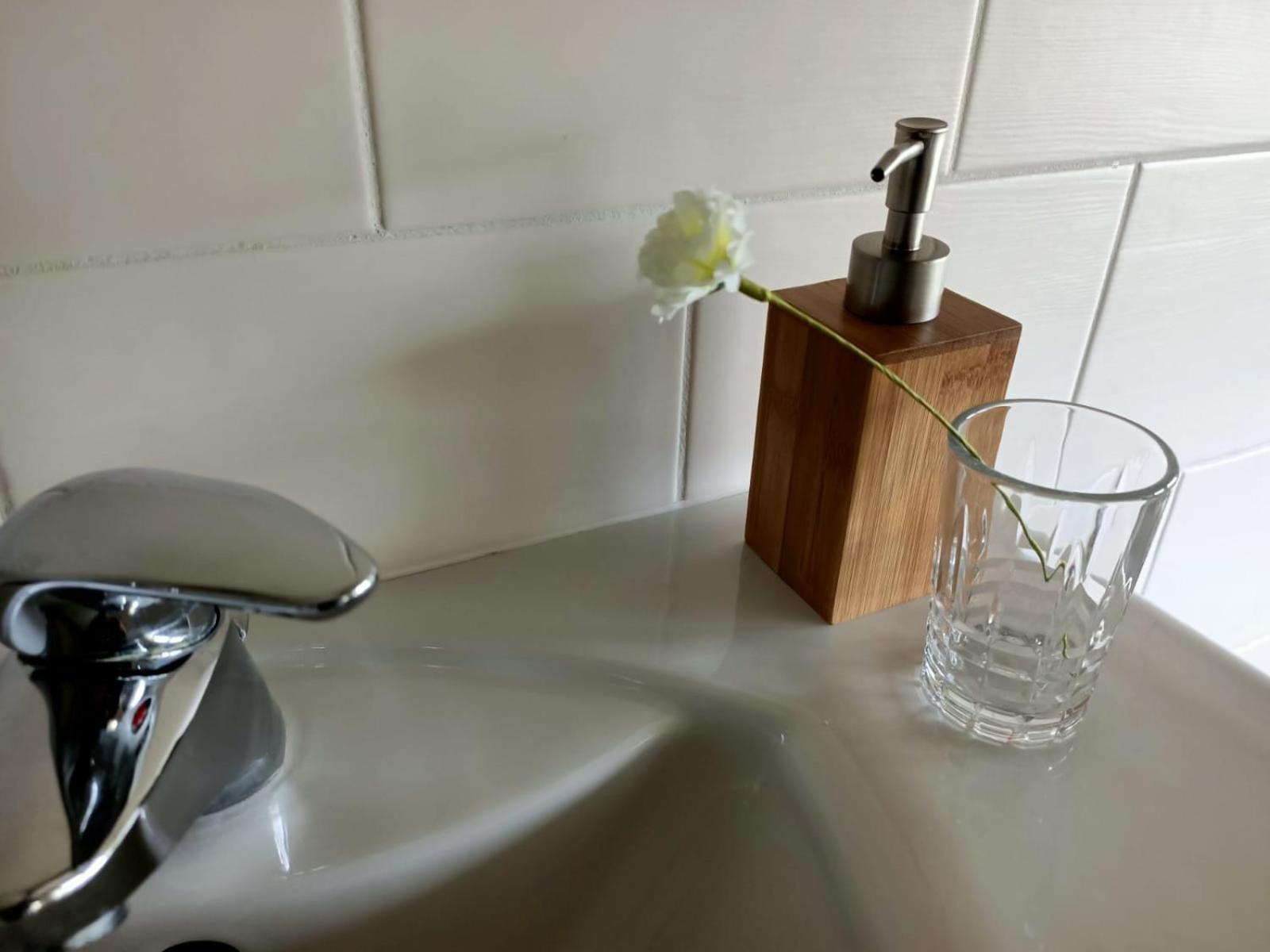 Bed and Breakfast Bij De Friesche Poort Буртанье Номер фото